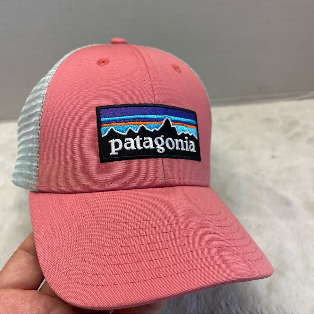 Patagonia Coral and Light Gray Cap - Picture 4 of 10